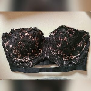 34 D Victoria Secret Bra